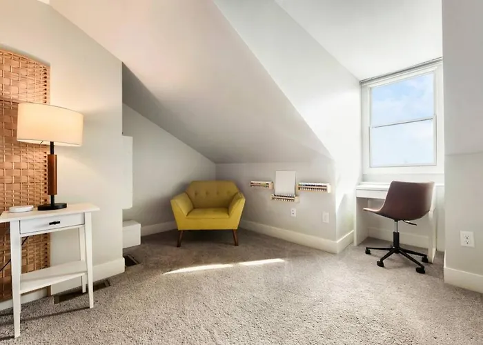 Hostwise - The Alpine - Family Friendly, Great Area, 3br * Pittsburgh