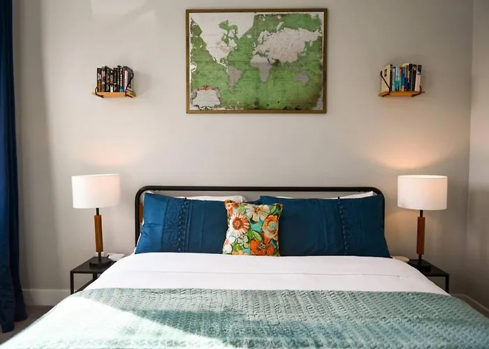 Holiday home Hostwise - The Alpine - Family Friendly, Great Area, 3br Pittsburgh